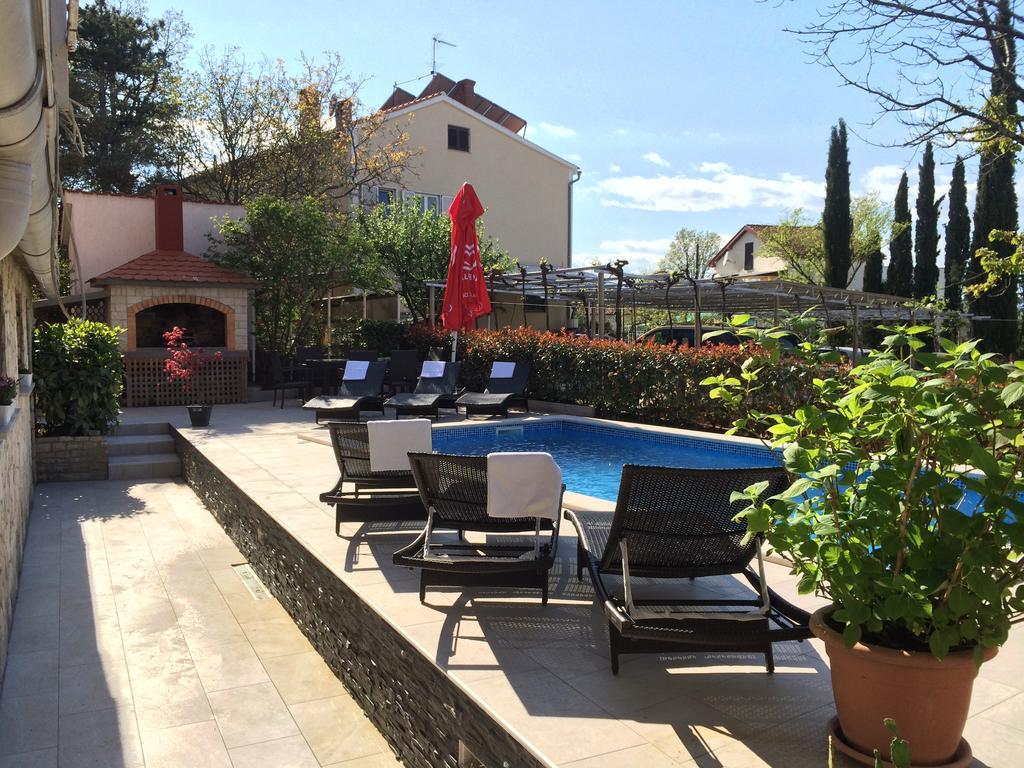Villa Dijana Malinska Ruang foto