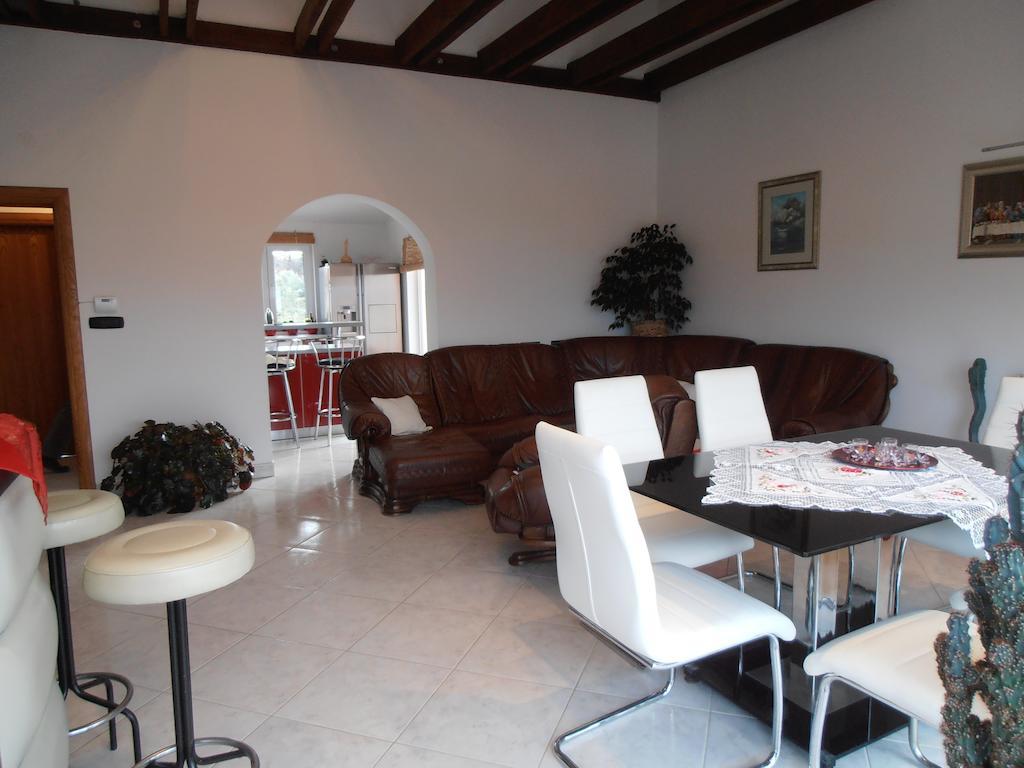 Villa Dijana Malinska Ruang foto